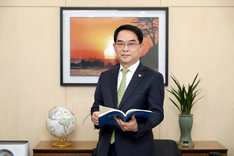 권태성 대표 행정사